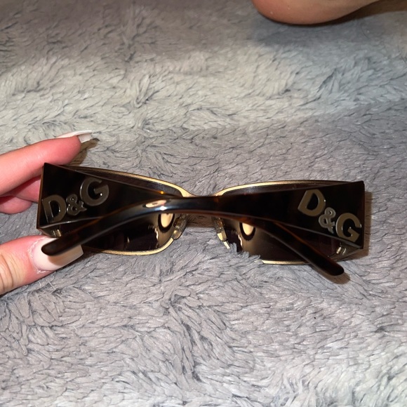 D&G SUNGLASSES